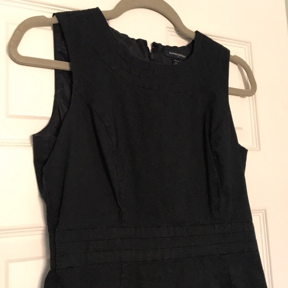 Banana Republic black dress. Size 2. - Picture 2 of 7